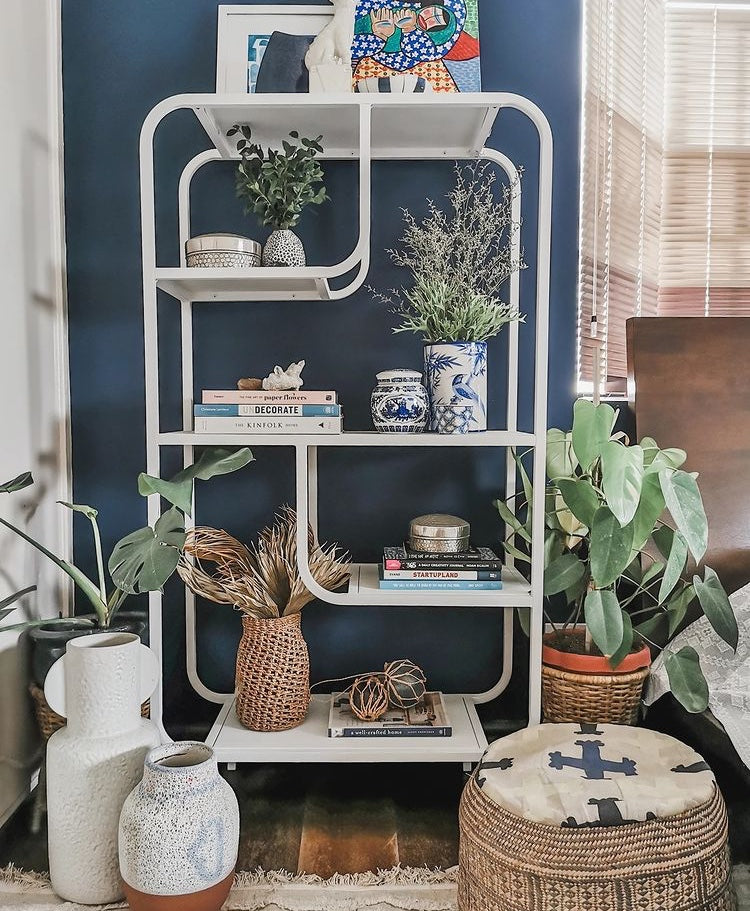 Arc shelf